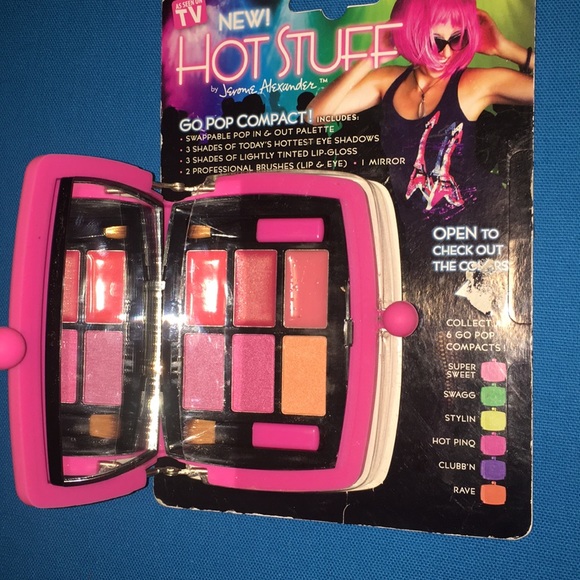 Makeup - Picture 2 of 2